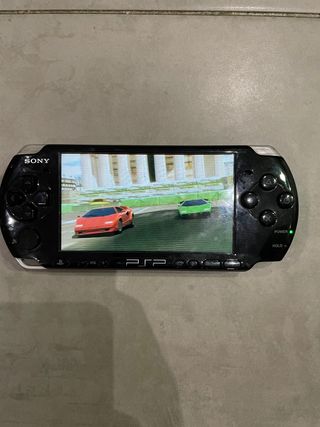 Psp + memori card + 9 juegos