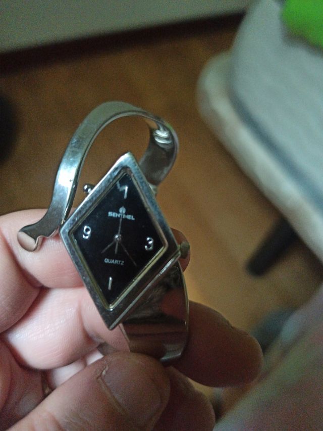 reloj sentinel brazalete rebajado