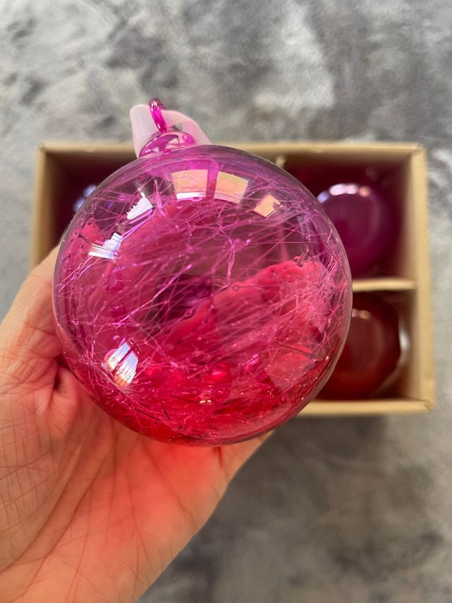 Bola vidrio Navidad rojas y rosadas de vidrio