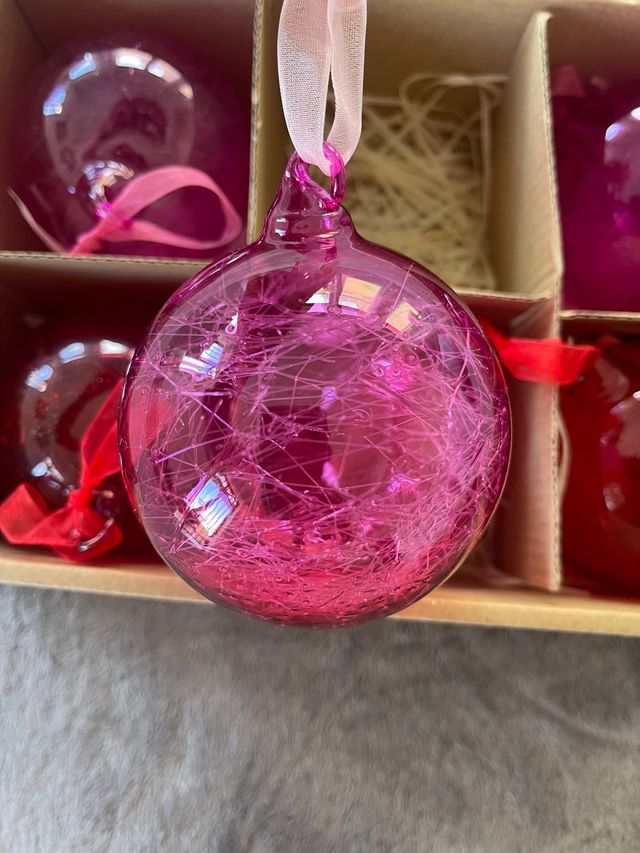 Bola vidrio Navidad rojas y rosadas de vidrio