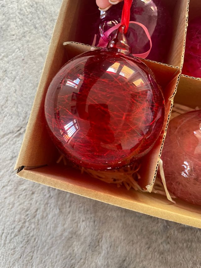 Bola vidrio Navidad rojas y rosadas de vidrio