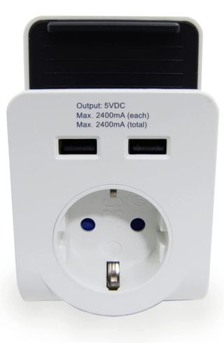 enchufe con USB