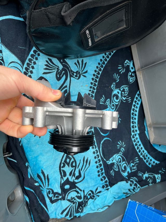 Bomba de agua SKF citroen jumper 2.5D