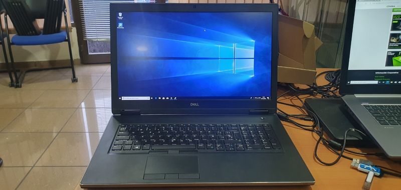 DELL 7730 I7 8850H 32 RAM 512 SSD