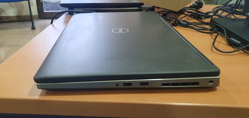 DELL 7730 I7 8850H 32 RAM 512 SSD afbeelding 9