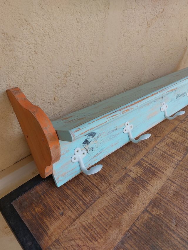 Perchero pared madera con estante