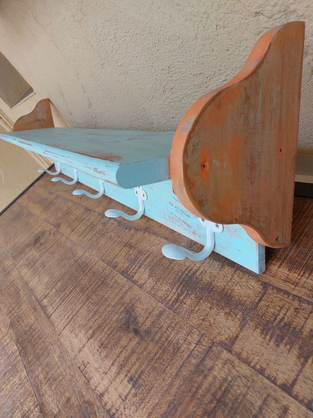 Perchero pared madera con estante