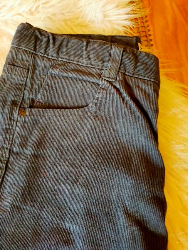 pantalón pana Zara