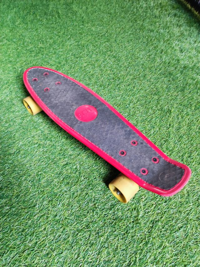 Pennyboard monopatín para niño