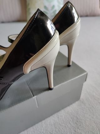 Zapatos tacón Zara 