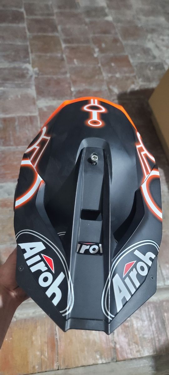 Airoh Twist 2.0 Neón