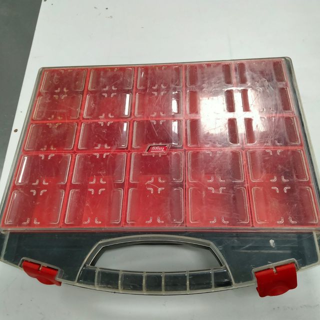 caja distribución tornilleria