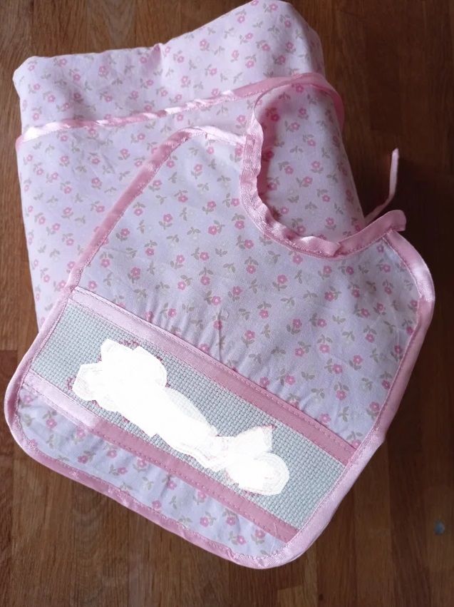 Copertina e bavaglino su misura