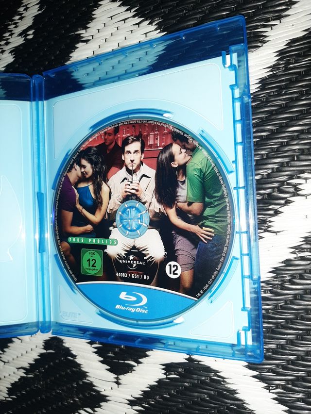 VIRGEN A LOS  40 BLU  RAY  SÚPER  DESCATALOGADO