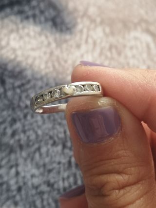 anillo oro blanco y circonita