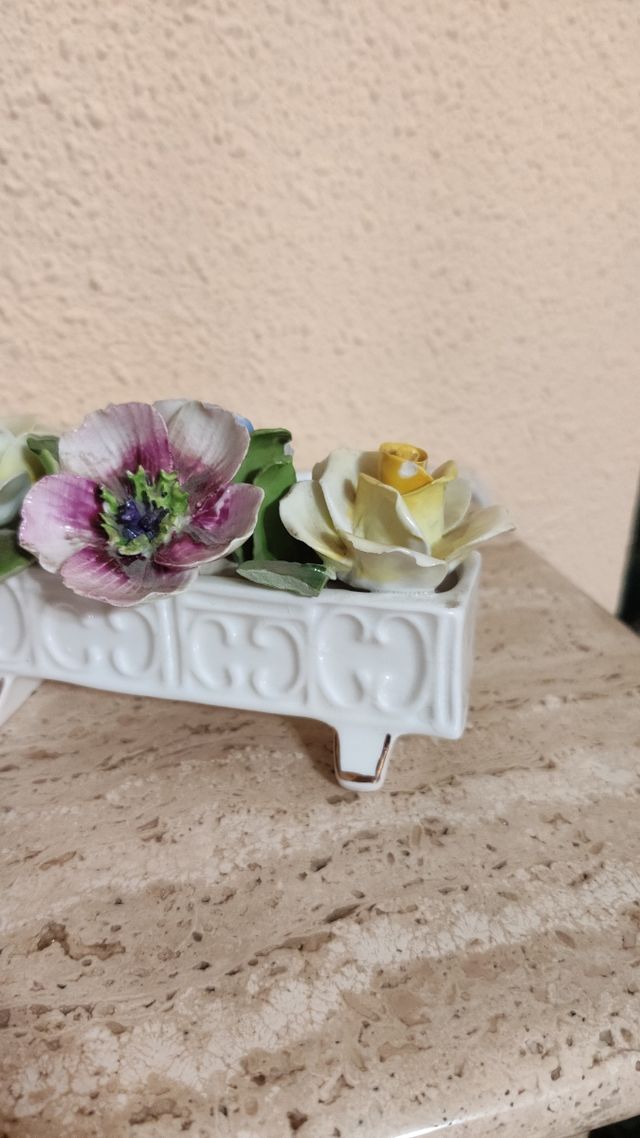 ADORNO VINTAGE STAFFORDSHIRE, INGLATERRA