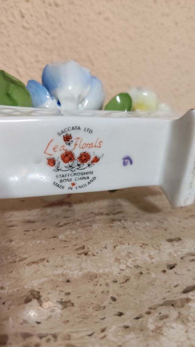 ADORNO VINTAGE STAFFORDSHIRE, INGLATERRA