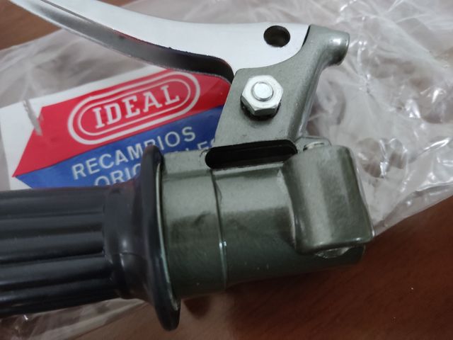 PUÑO GAS IDEAL CON FRENO