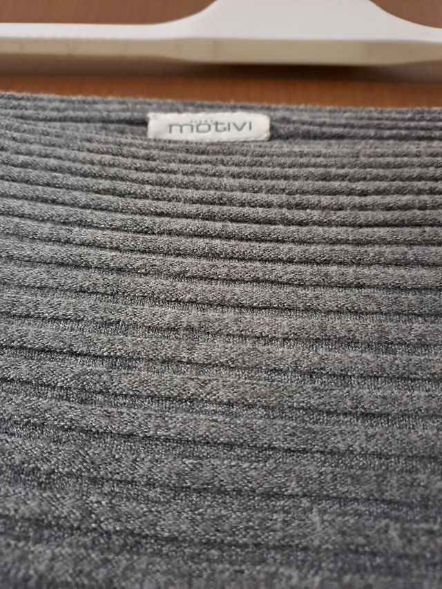 Poncho a costine color grigio