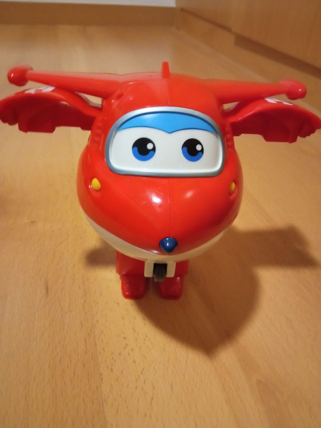 avión rojo super wings jett