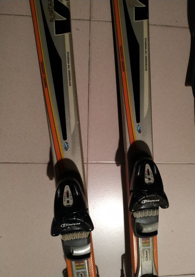 Volkl esquís carving