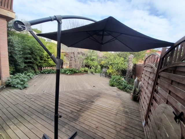 parasol  de jardin o terraza