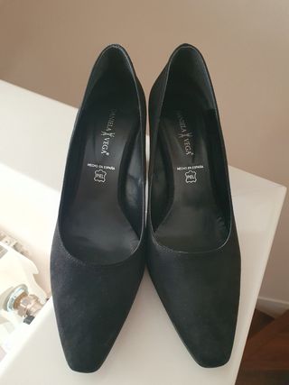 zapatos negro ante