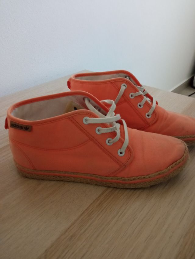 Scarpe Adidas arancioni n. 39 stile clarks