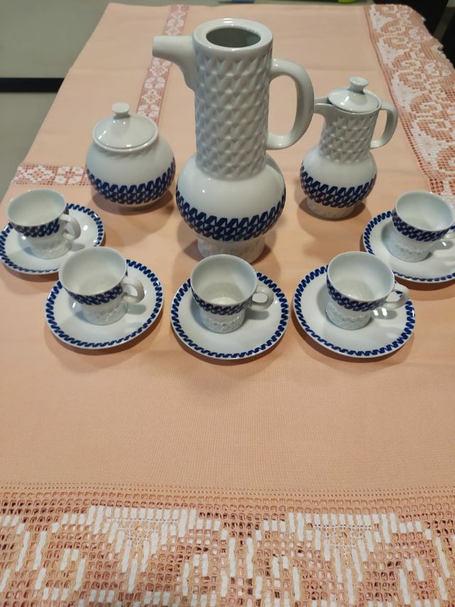 juego café se escuchan ofertas (sargadelos)