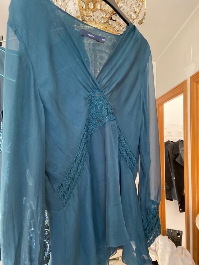 Precioso conjunto de falda y blusa Cortefiel