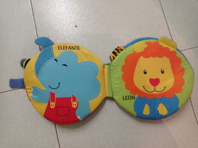 Marionetas cuento de tela y cuento de animales.