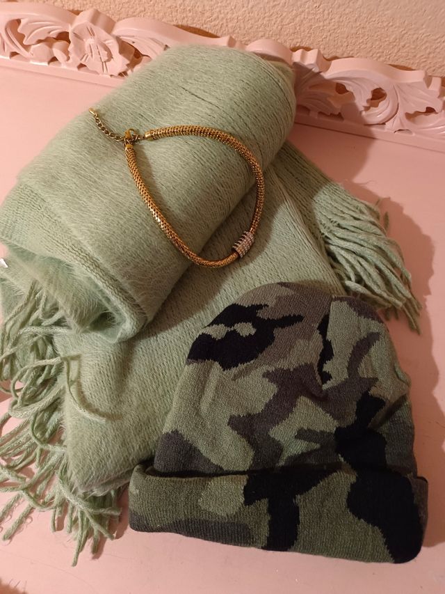Gorro y bufanda