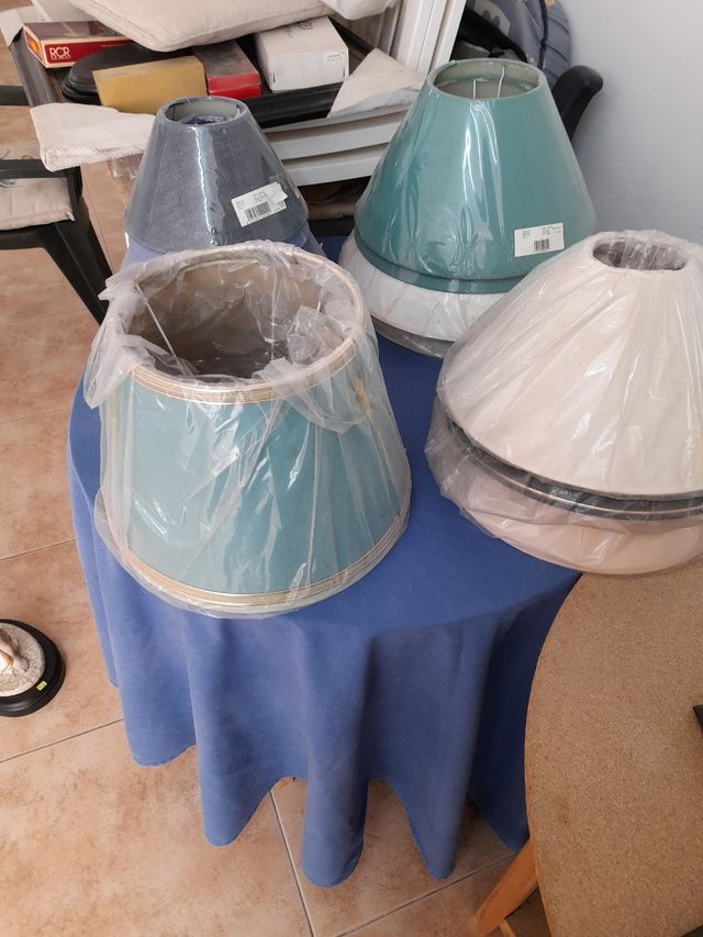 PANTALLAS BLANCAS, BEIGEIX,AZULES