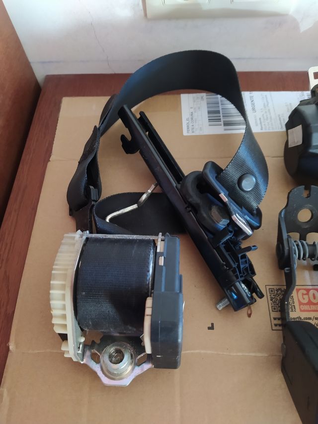 Cinturones de seguridad "Ford Mondeo mk3"