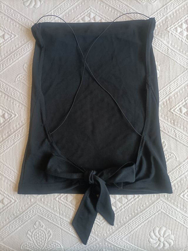 Precioso Top Negro de Fiesta