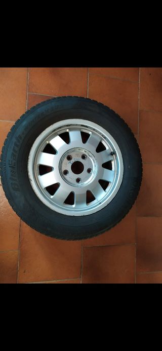 Llantas y neumáticos de invierno