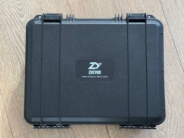 Zhiyun Crane V2