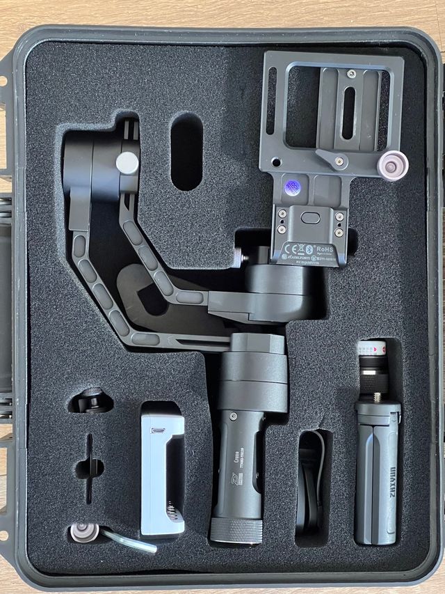 Zhiyun Crane V2