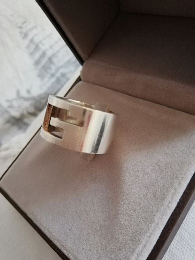 Anillo de plata maciza Gucci