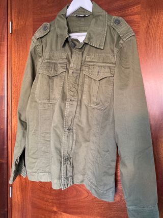 Cazadora verde Zara 1975 de hombre