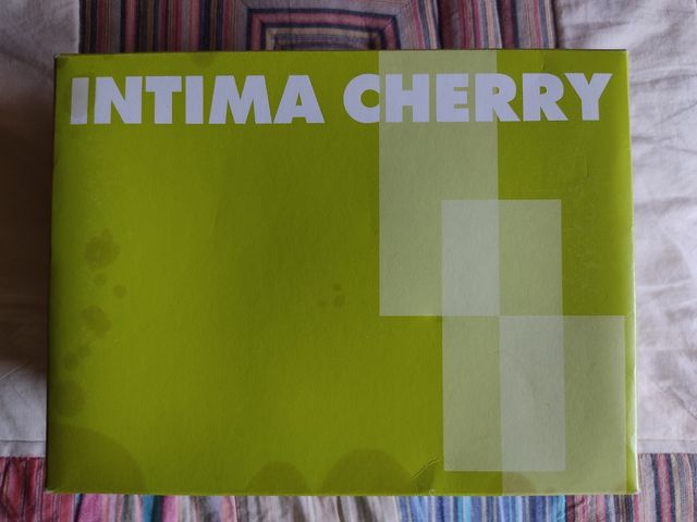 Sujetador azul con encaje "Íntima cherry"