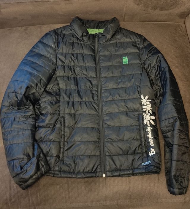 CAZADORA DESIGUAL LIGERA, TALLA M