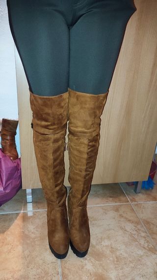 Botas altas mosqueteras