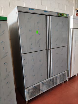NEVERA DE HOSTELERÍA 4 PUERTAS NUEVA 