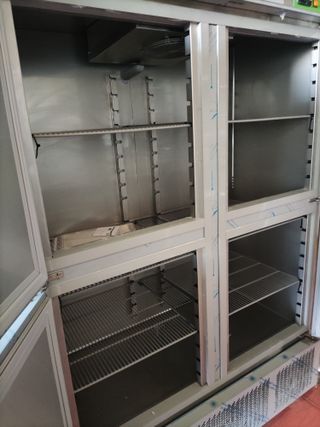 NEVERA DE HOSTELERÍA 4 PUERTAS NUEVA 