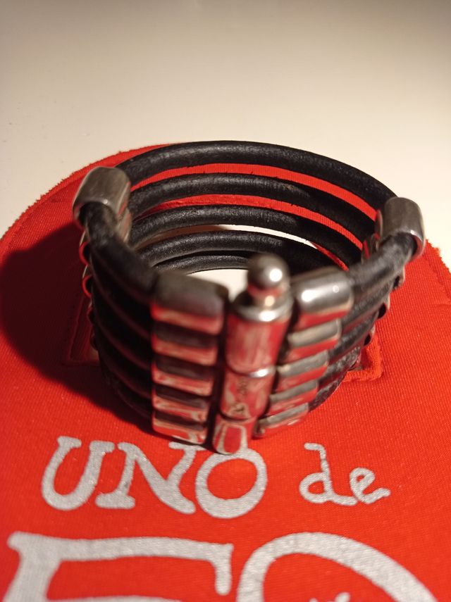 PULSERA BRAZALETE UNO DE 50