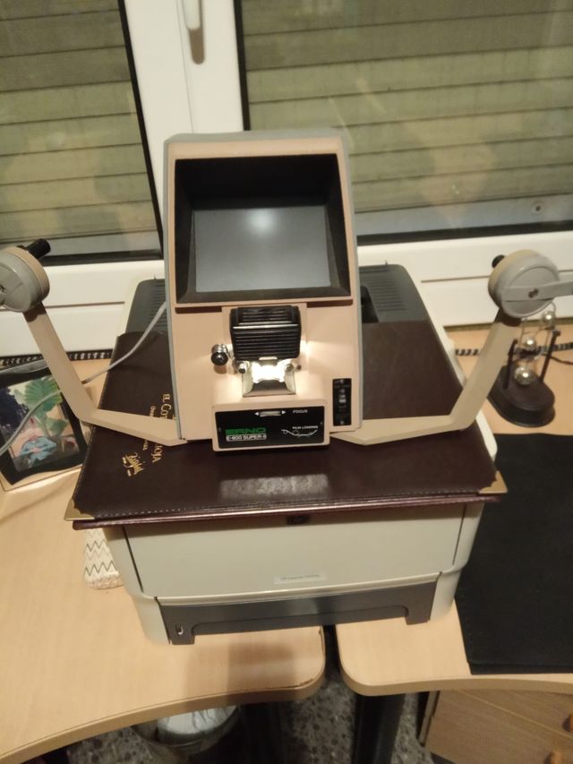 Editora moviola super 8