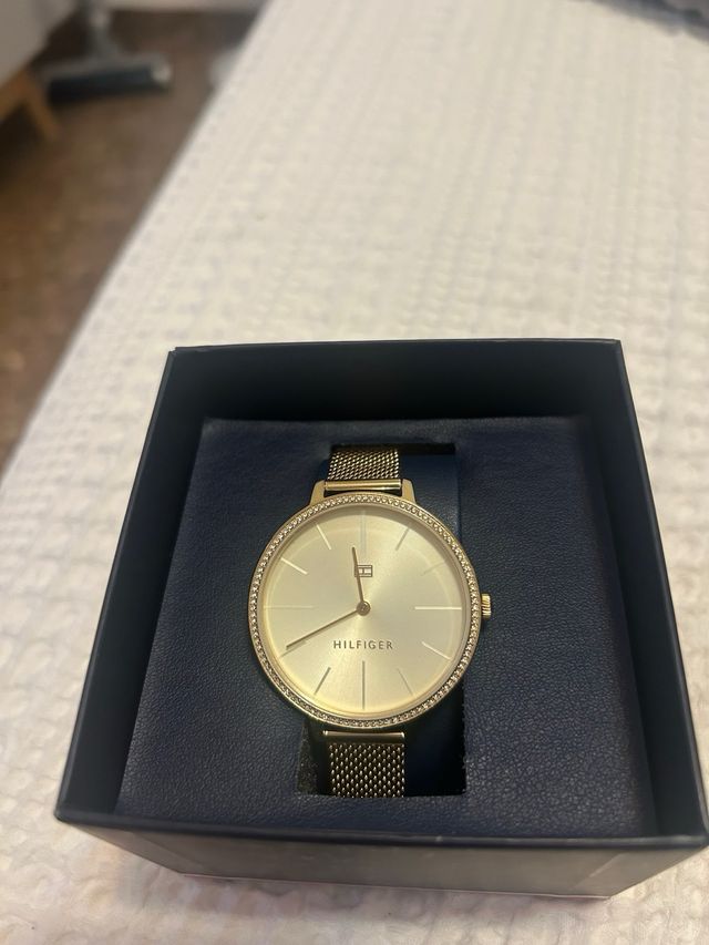 TOMMY HILFIGER relógio