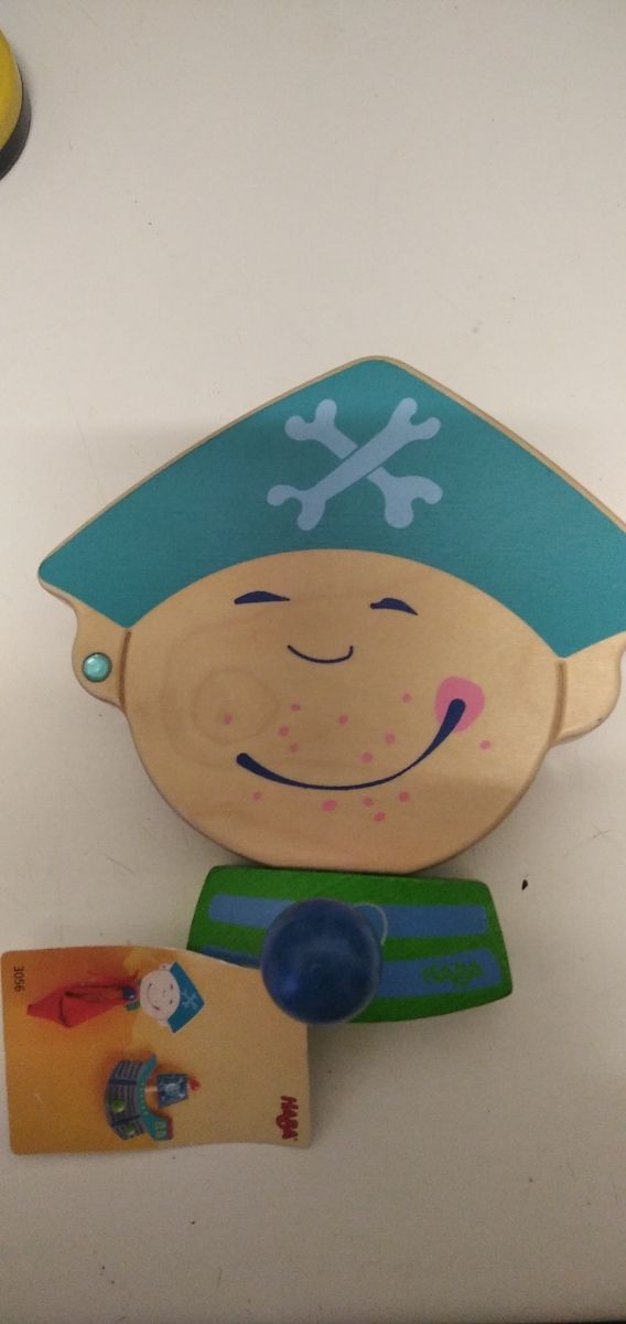 Percha pirata infantil de Haba