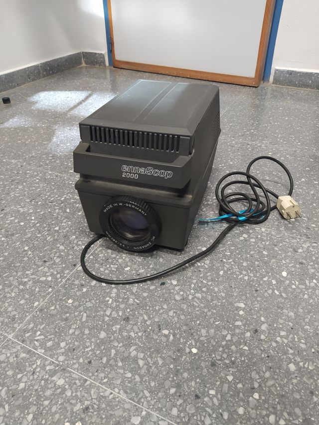 Proyector transparencias ennaScoop 2000